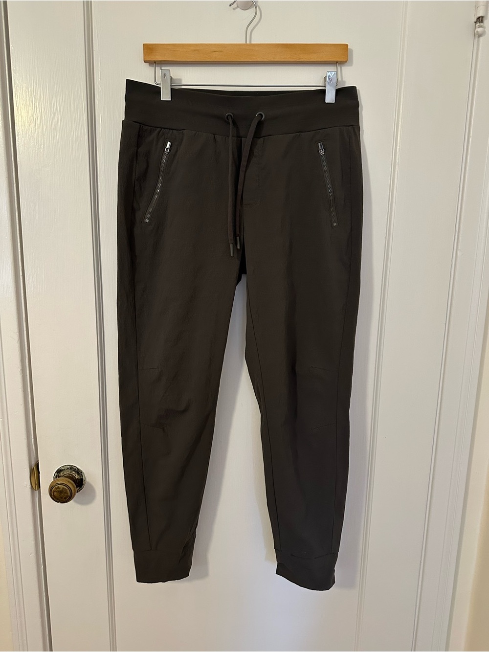 Athleta Olive/Gray Drawstring Women's Joggers with Zip Pockets
